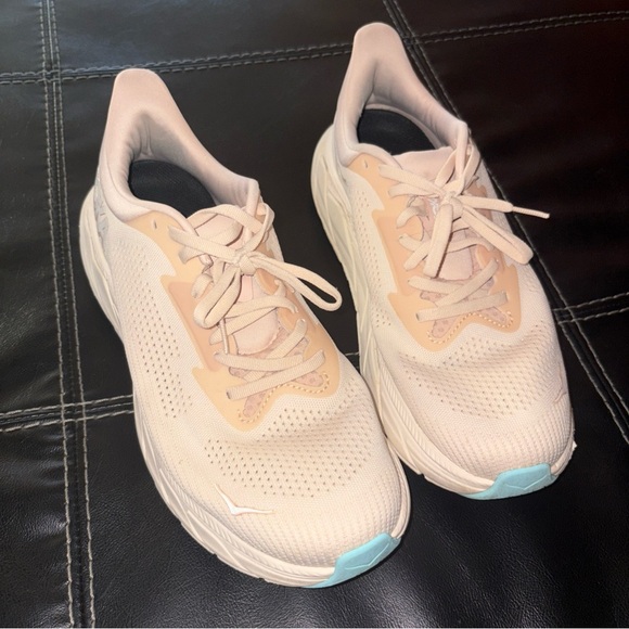 Hoka Shoes - Women's Hoka Arahi 7
